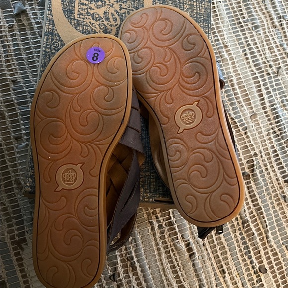 Born Iwa Woven navy sandals in like new condition. Wrong size bought - Picture 4 of 5